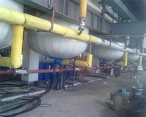 化工设备保温施工队岩棉板镀锌铁皮反应釜保温承包公司图2